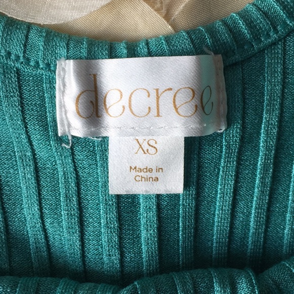 Decree Xs low cut top - Picture 3 of 3